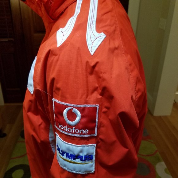 2006 VIP Puma Ferrari F1 Team all-weather jacket - Picture 7 of 11